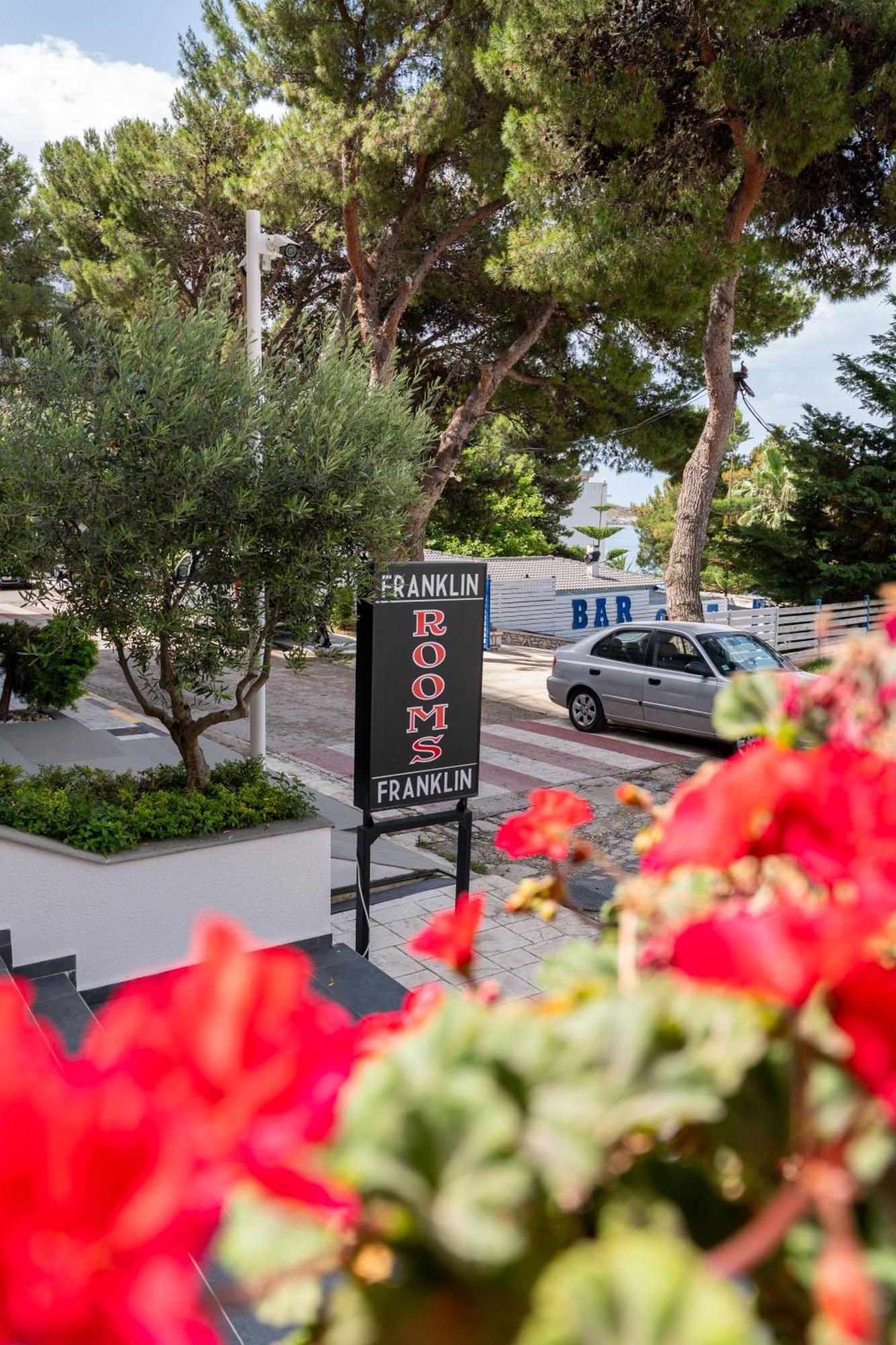Franklin Rooms Sarandë Exterior foto