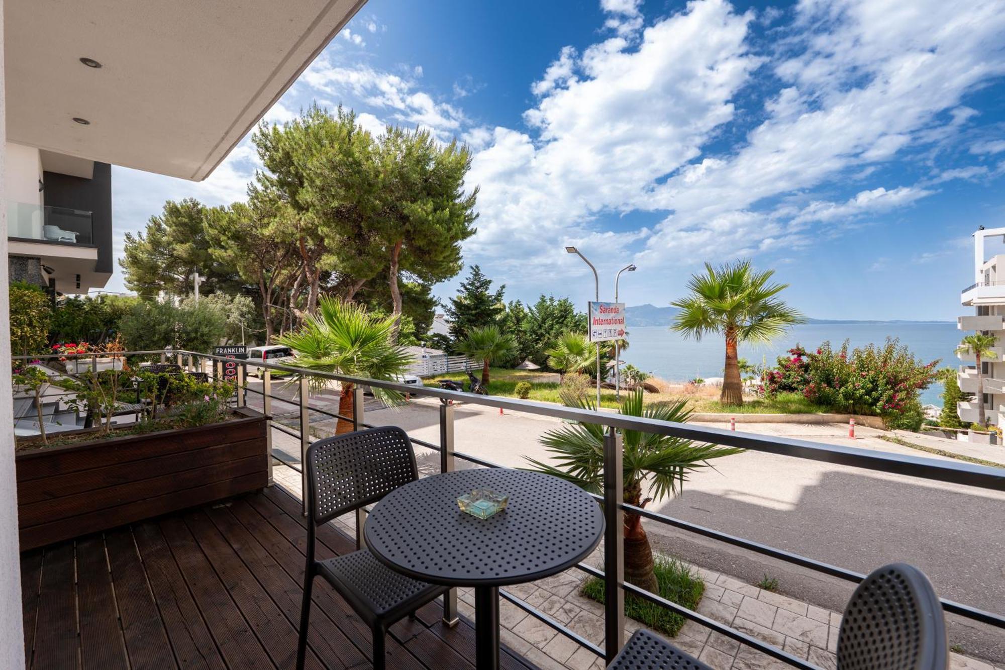 Franklin Rooms Sarandë Exterior foto